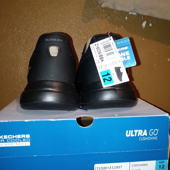 Mens black Skechers go walk size 12 - Picture 2 of 6